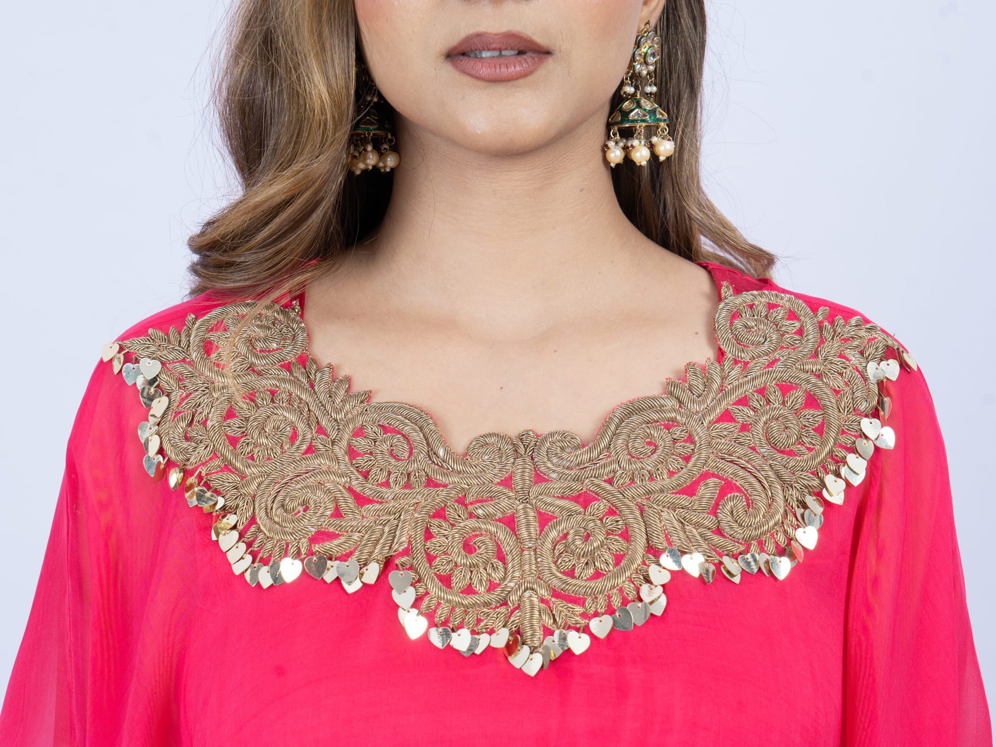 Solid cape set paired with drape skirt