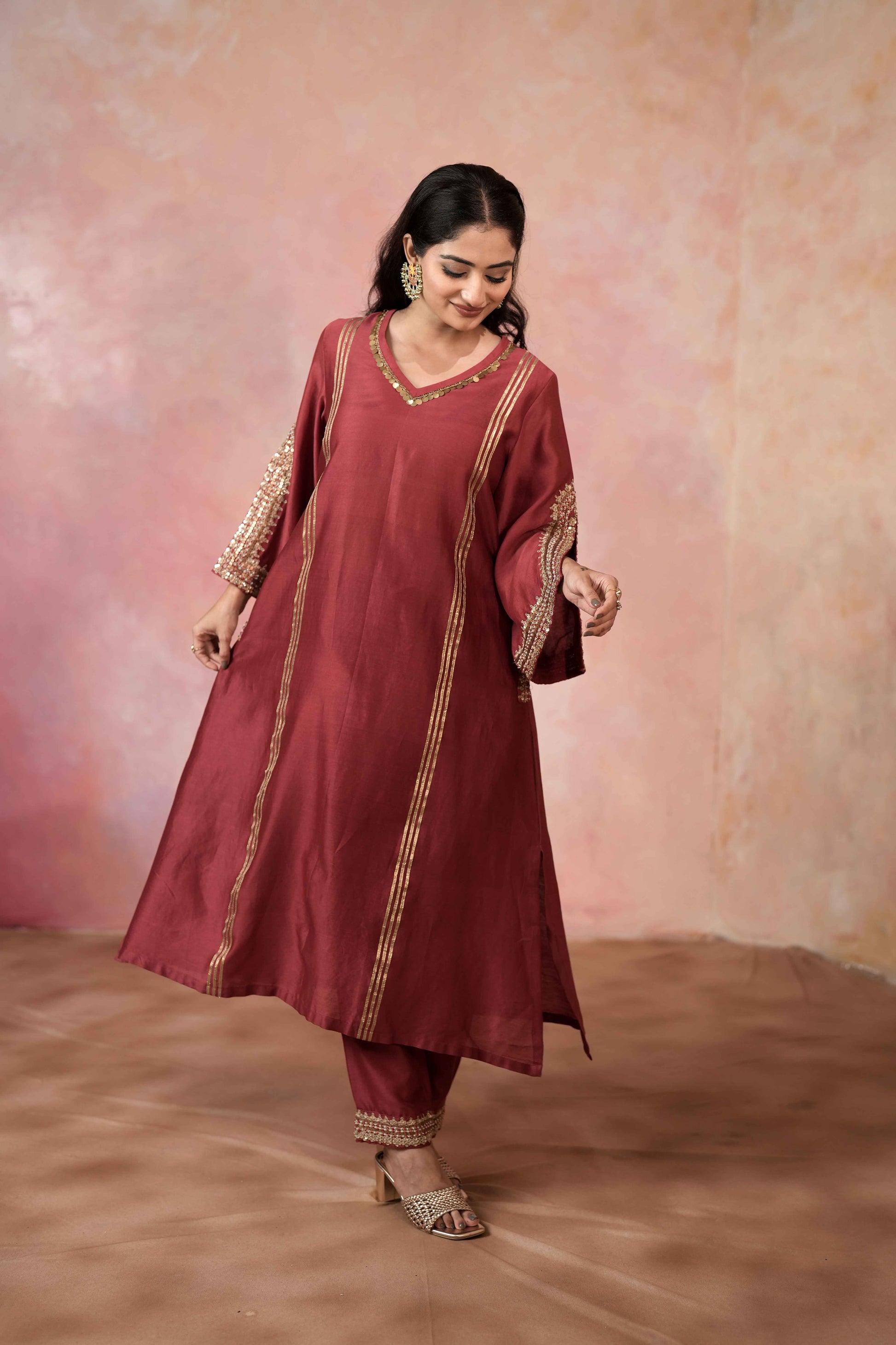 SLIGHT  A-LINE KURTA WITH EMBROIDERED STRAIGHT PANTS