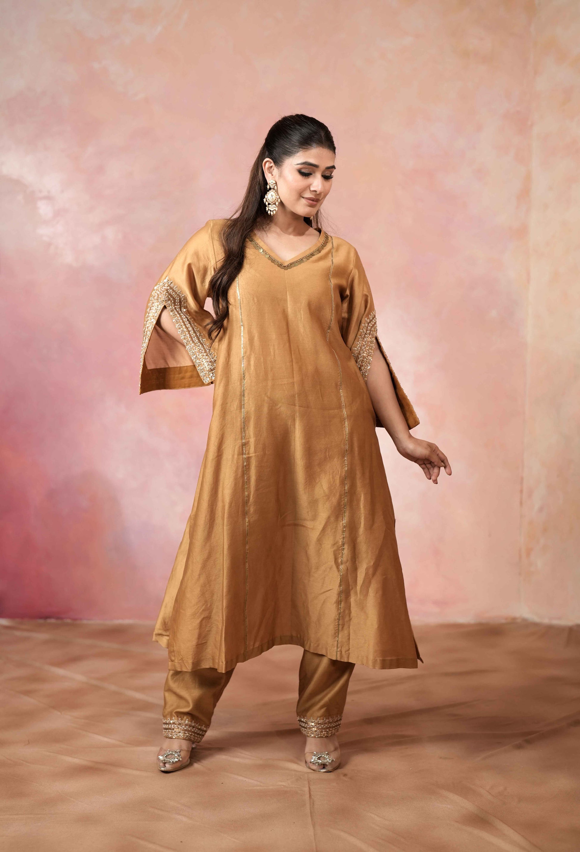 SLIGHT  A-LINE KURTA WITH EMBROIDERED STRAIGHT PANTS