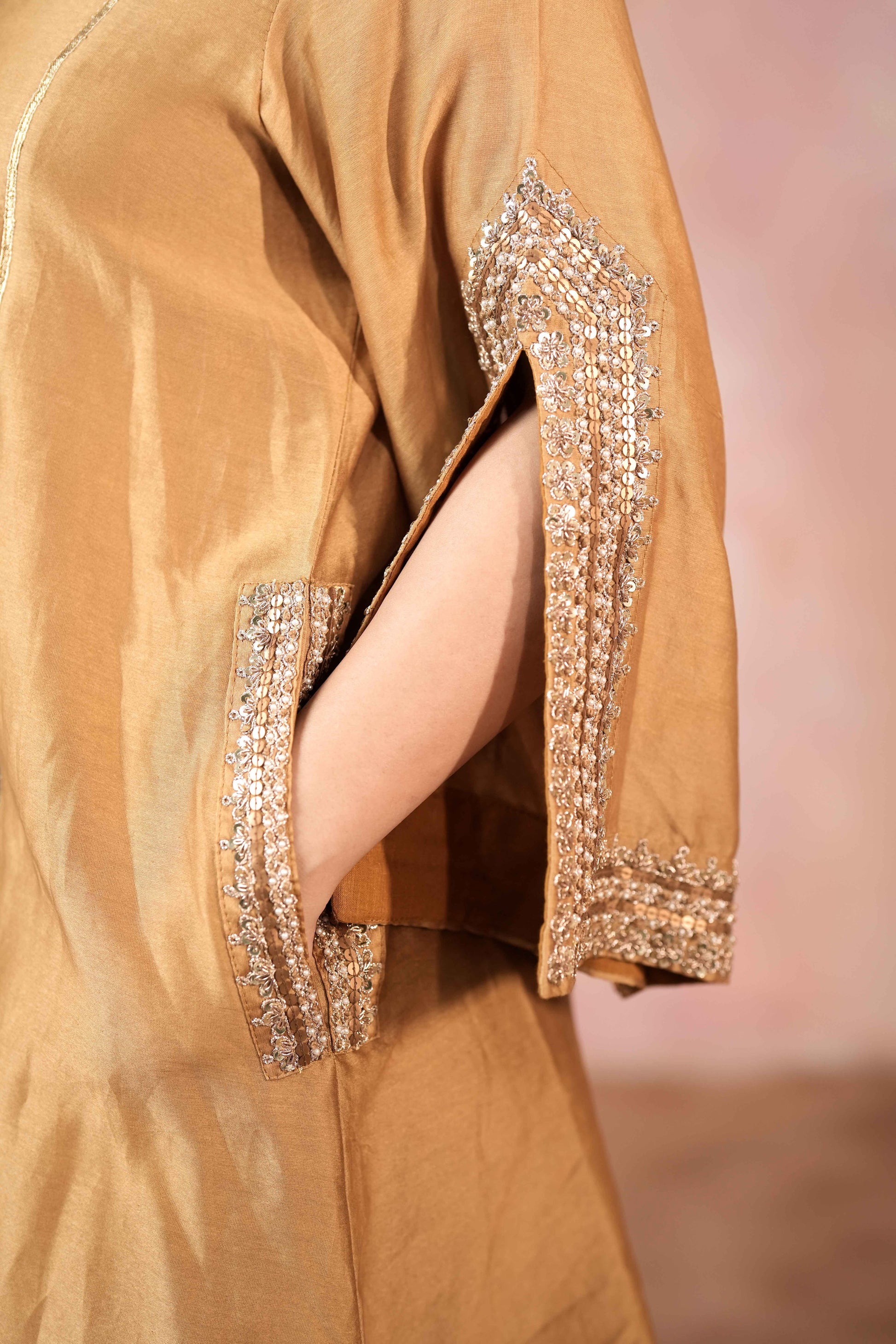 SLIGHT  A-LINE KURTA WITH EMBROIDERED STRAIGHT PANTS