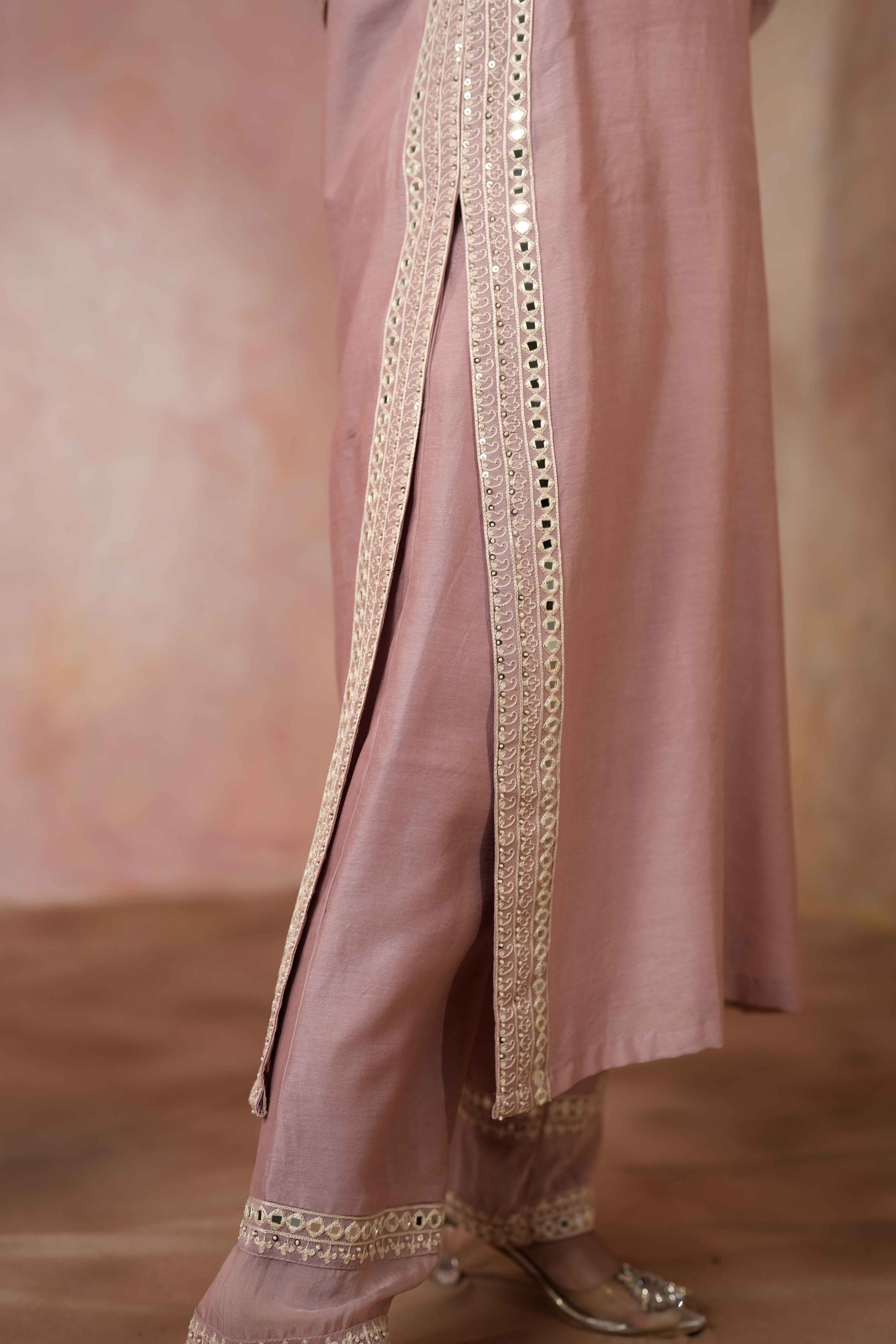 STRAIGHT KURTA SET WITH DUPATTA AND HAND EMBROIDERY