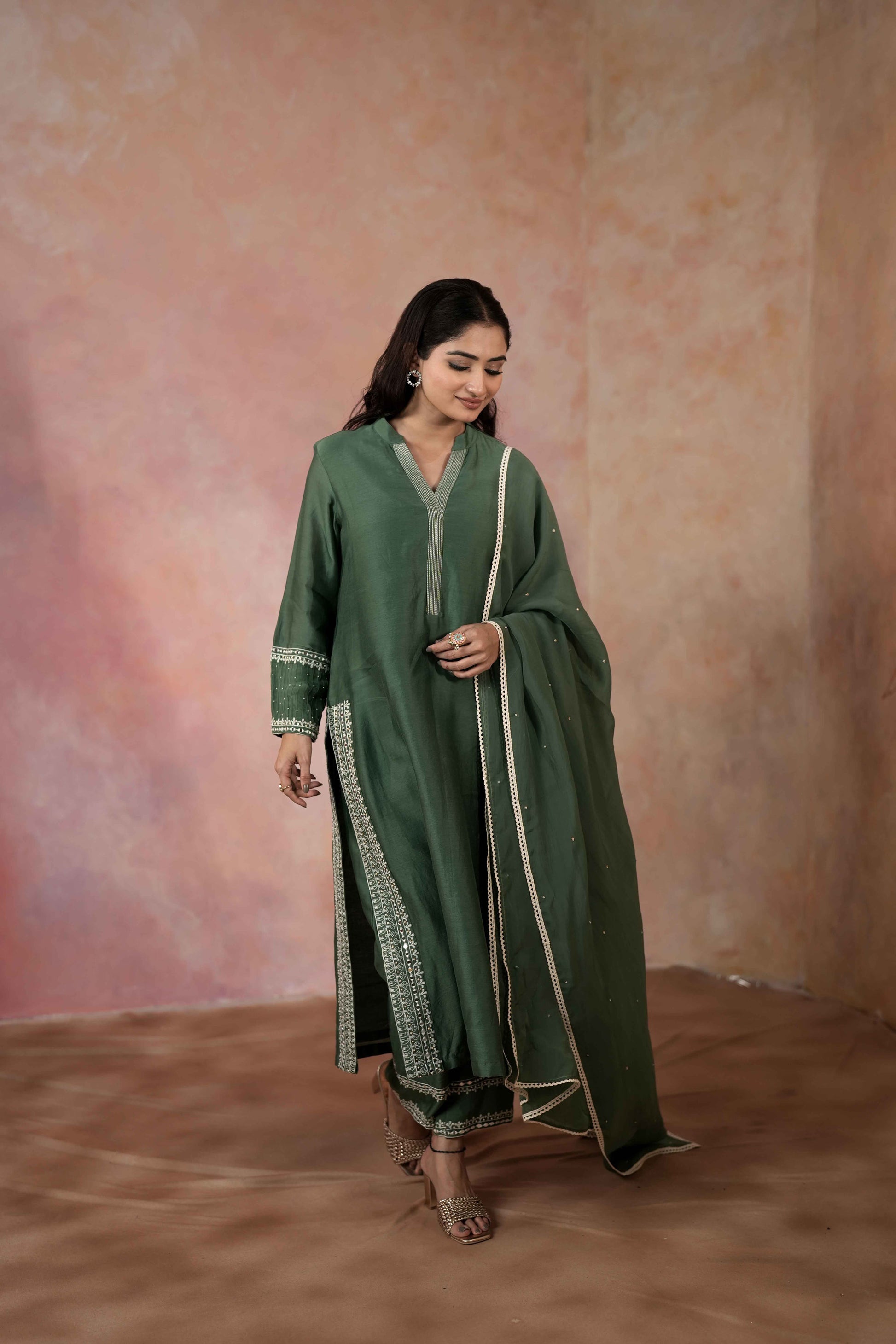 STRAIGHT KURTA SET WITH DUPATTA AND HAND EMBROIDERY