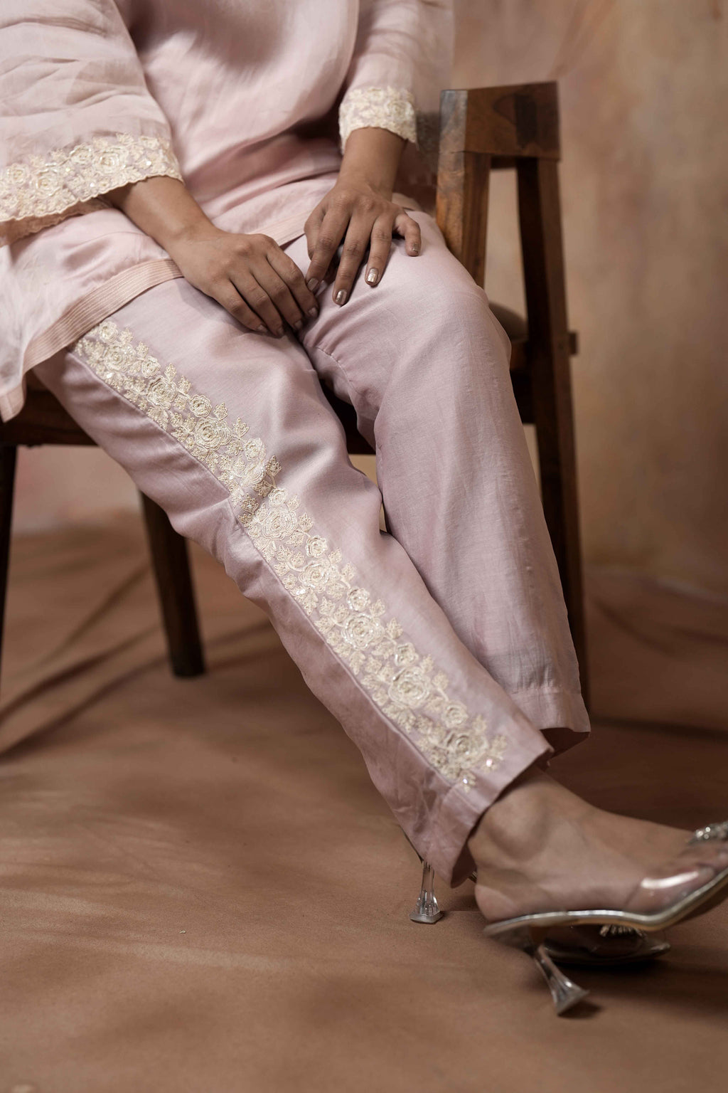 DROP SHOULDER TUNIC SET WITH EMBROIDERED PANTS