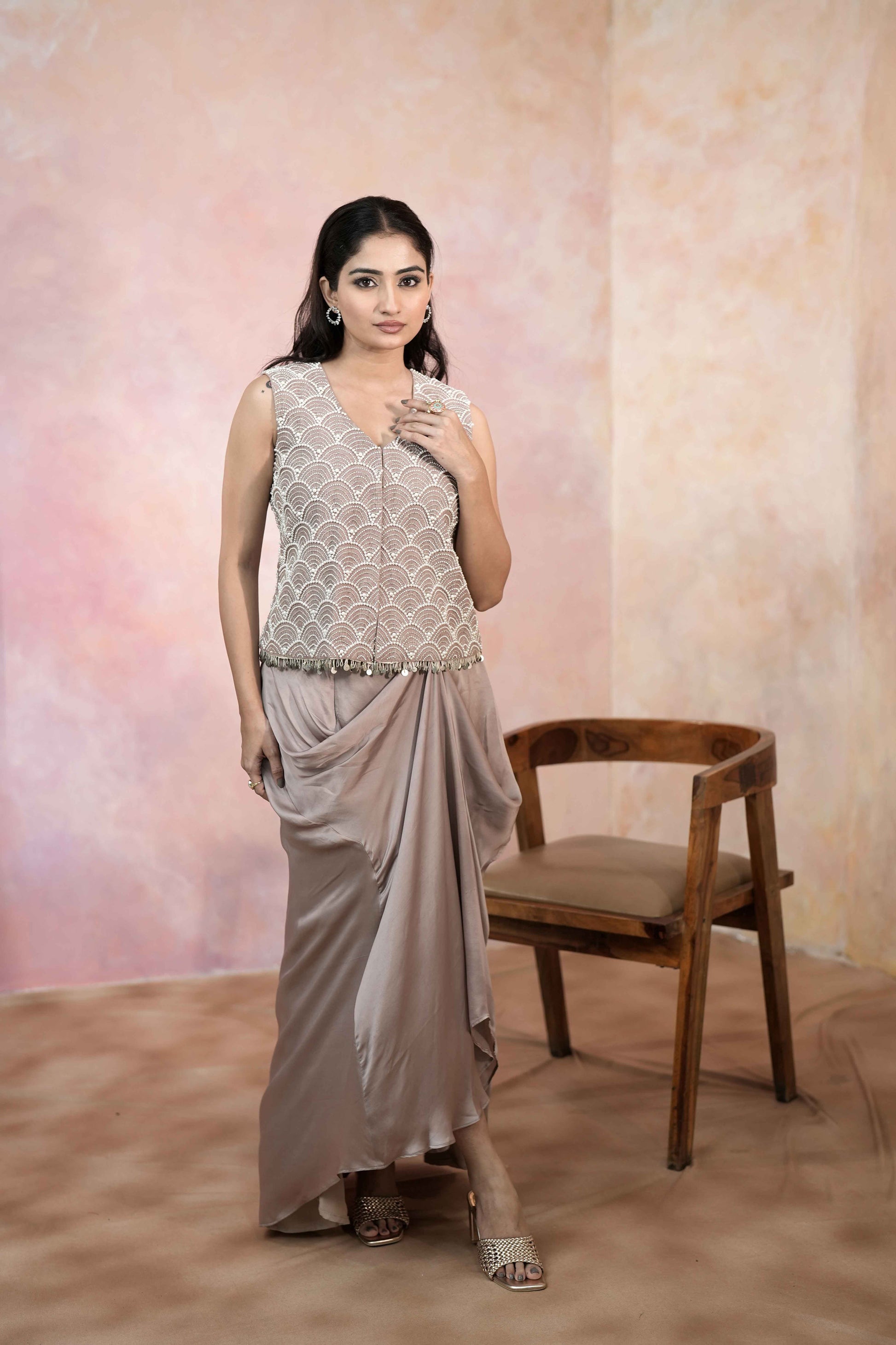 WAISTCOAT SET WITH A DRAPE