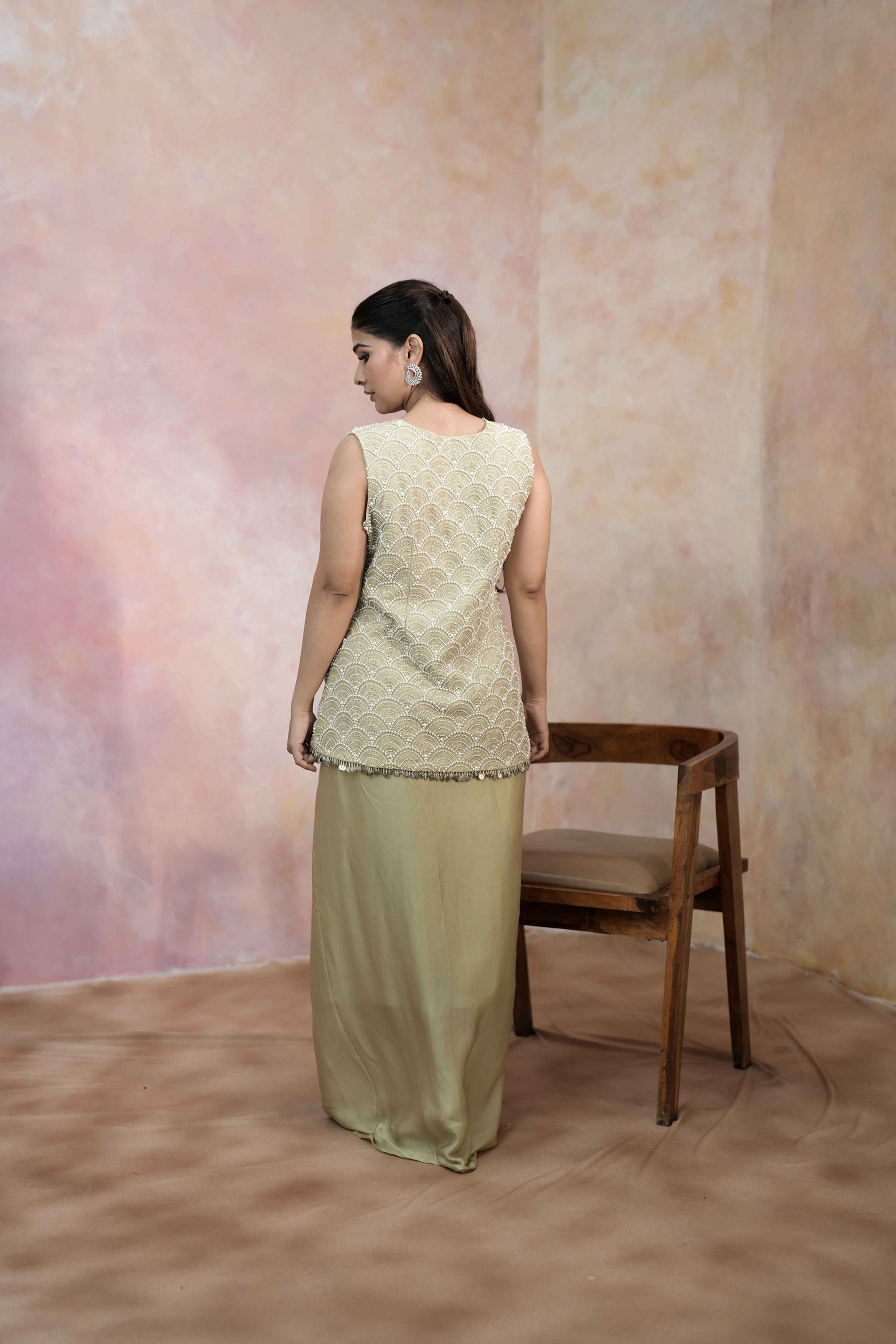 WAISTCOAT SET WITH A DRAPE