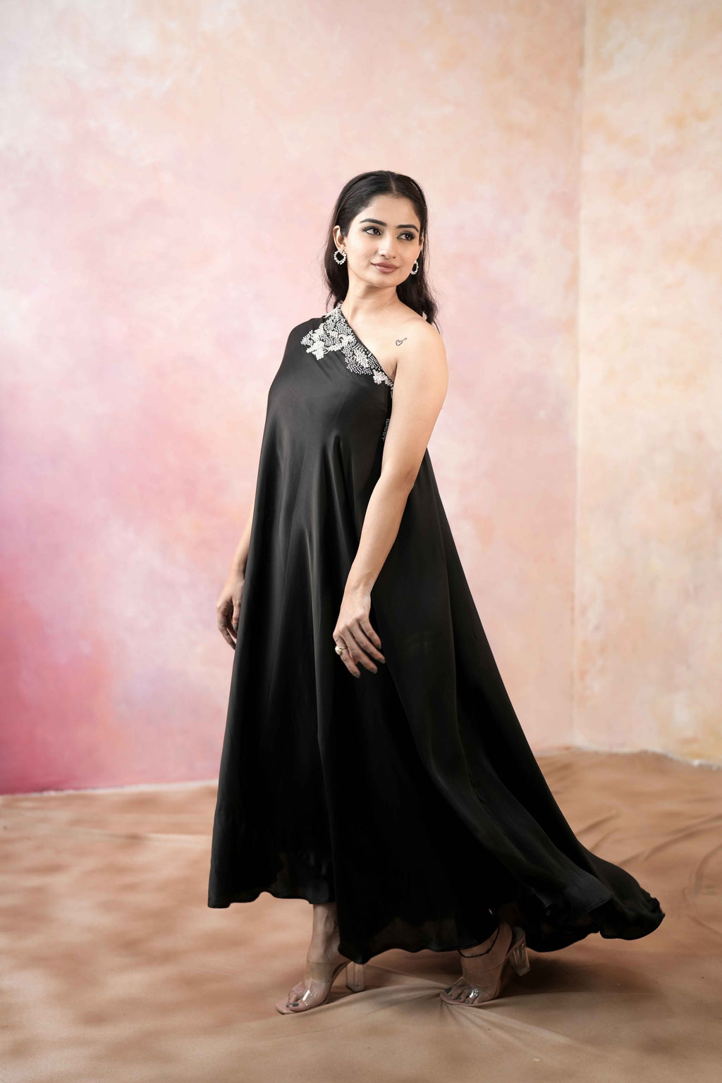 ONE SHOULDER FULL LENGTH DRESS